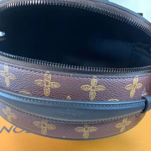 Louis Vuitton Wheel box bag Virgil Abloh N°7 Monogram LV round SS22 Rare No 7 - Picture 10 of 14